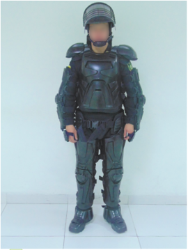 Uniforme del ESMAD con coraza