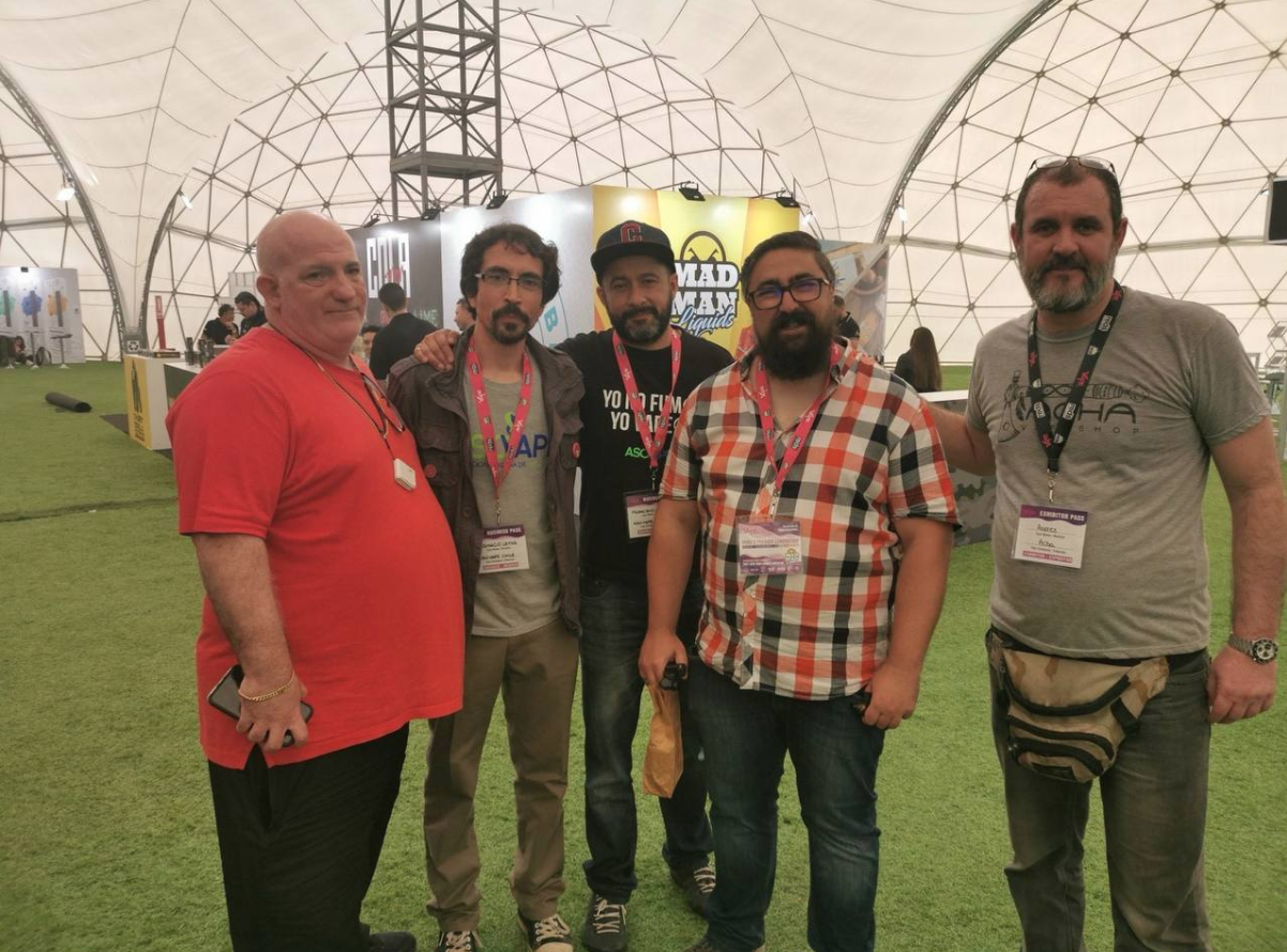 Redes de nicotina: los nexos de las asociaciones de vapeadores con una ...