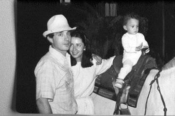 foto de la que sacaron la imagen de Uribe para montaje